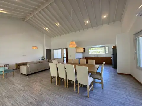 Casa en Venta en Costa Esmeralda, USD 285.000