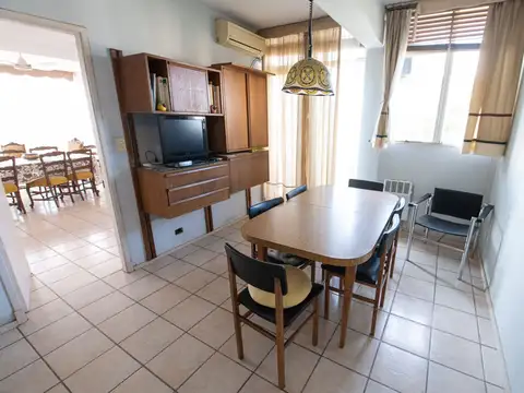 Departamento 4 ambientes con 2 baños