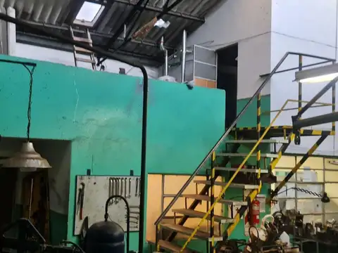 Galpon en Venta en Quilmes, USD 480.000