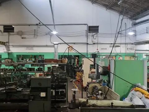 Galpon en Venta en Quilmes, USD 480.000