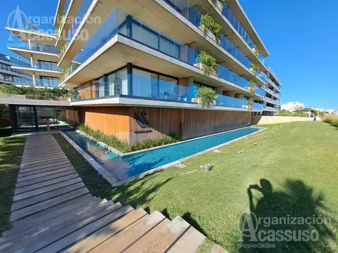 Departamento en Venta en Playa Mansa, USD 340.000