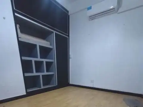 Oficina en Alquiler al Norte