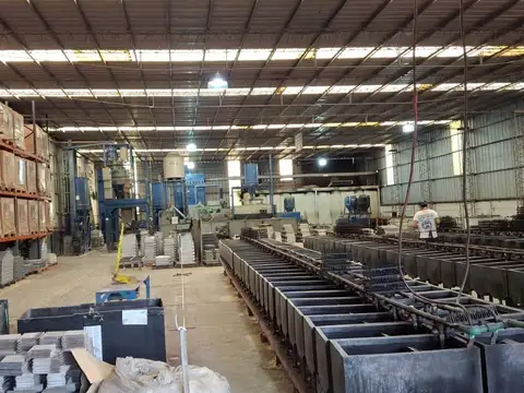 Depósito y oficinas 2.982 m2-Area de Promoción El Triángulo