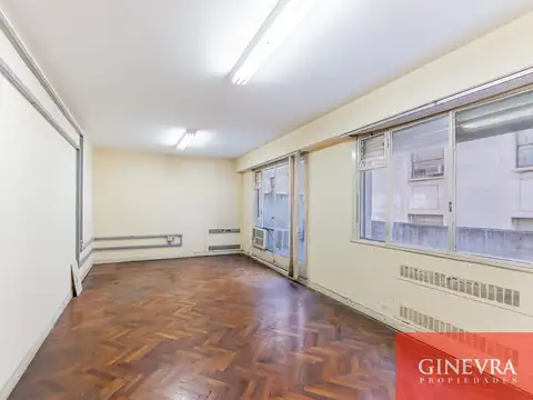 Edificio Comercial en Venta en Plaza de Mayo. Superficie : 2240 m²