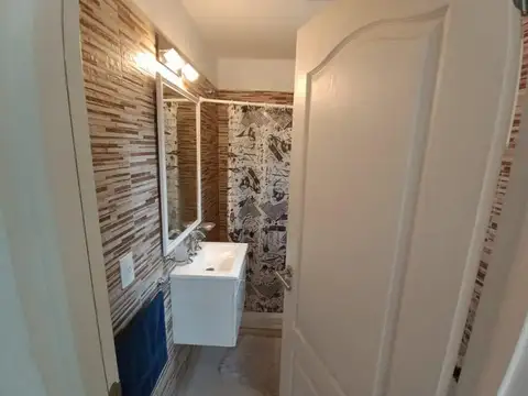 Casa 3 ambientes con 2 baños