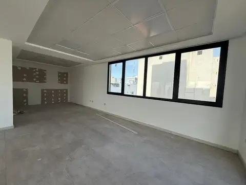 Excelente piso de oficina en alquiler