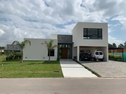 Alquiler Temporario en Altos de Campo Grande, Pila