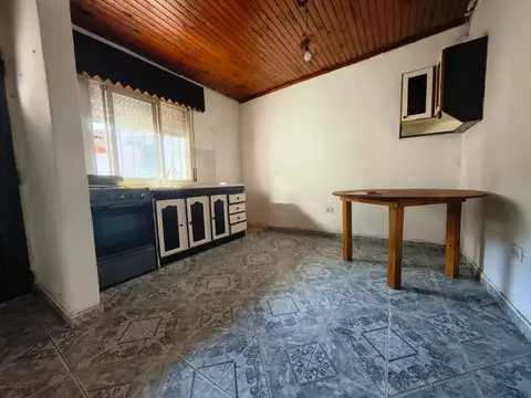 PH en alquiler 3 ambientes con patio.