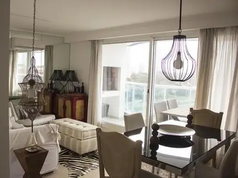 Av. Francisco Salazar 100