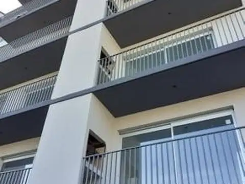 Departamento en venta 2 ambientes en Tigre Centro