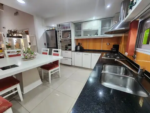 VENTA CASA 3 AMBIENTES RAFAEL CASTILLO