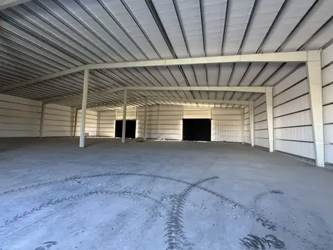 Alquiler galpón 1350m2 Exaltación de la Cruz