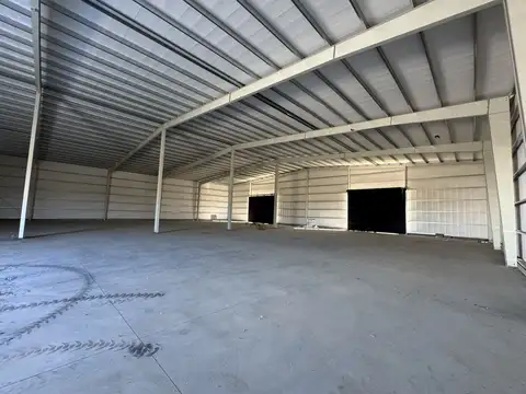 Alquiler galpón 1350m2 Exaltación de la Cruz