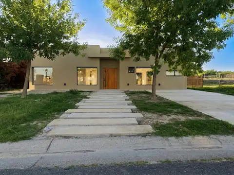 Casa en Venta San Sebastián Apta Credito. VENDIDA