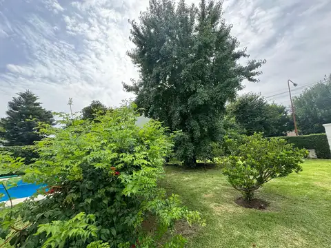 Calle 464 e/ 16 y 17 100