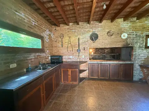 Casa en Venta en Don Torcuato, USD 205.000