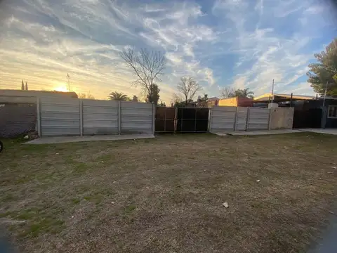 Terreno en Venta de 902,0 m2