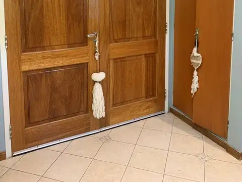 Casa 4 ambientes con 4 baños