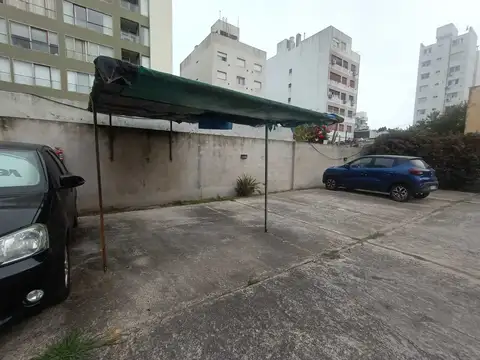 Cochera en Venta en La Plata [Cod: 704]