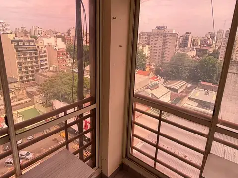 DEPARTAMENTO 2 AMB. TODA LUZ EN FLORES. IMPERDIBLE