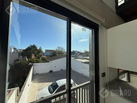 Depto Tipo Casa 2 ambientes con 1 baño