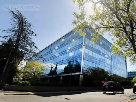 Alquiler de oficina de 700 m2 en Olivos