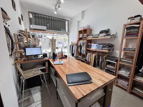 Local en San Juan y Pte Roca.