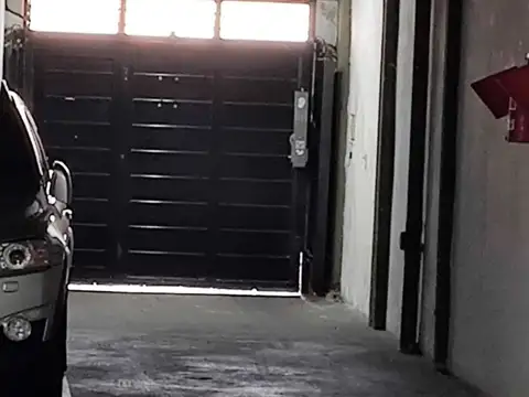 Cochera en Venta con acceso Horizontal