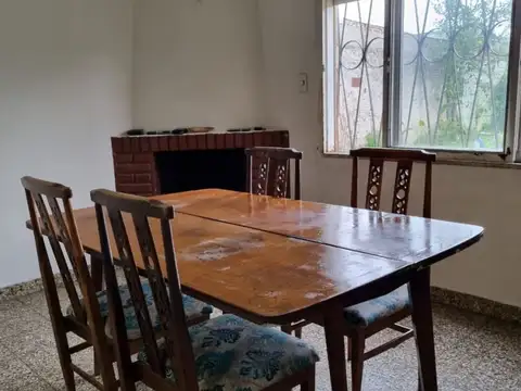 Casa - Venta - Argentina, Grand Bourg - Pablo Areguati 1854