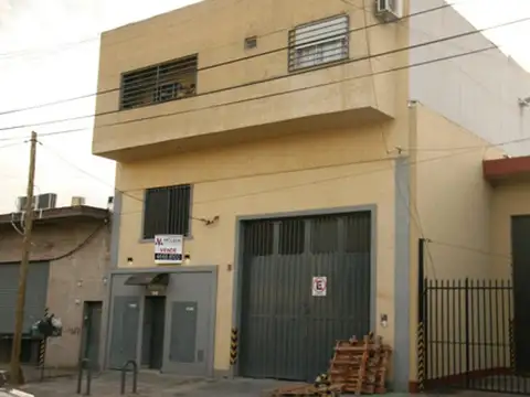 Departamento 2 Amb En 1º Piso Con Patio - Villa Bosch