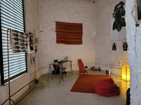 Casa 8 ambientes con 3 baños