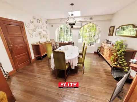 Casa 4 ambientes con 3 baños