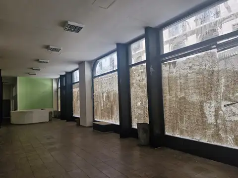 Av. de Mayo  al 1400