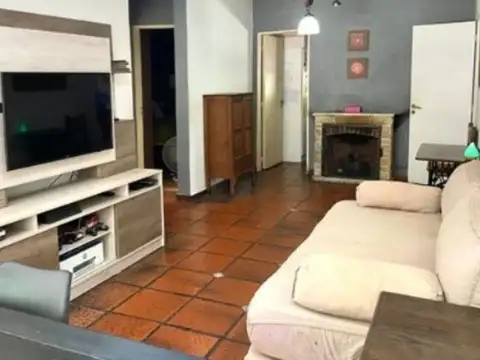 Depto Tipo Casa en Venta 44 años