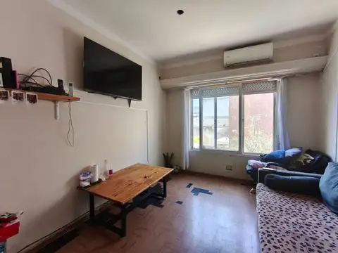 Depto Tipo Casa en Venta de 5 ambientes