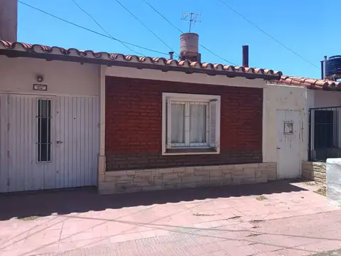 VENTA CASA APTA CREDITO EN GODOY CRUZ
