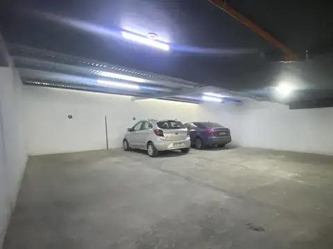 Venta Cochera Cubierta En Planta Baja. Centro Rio