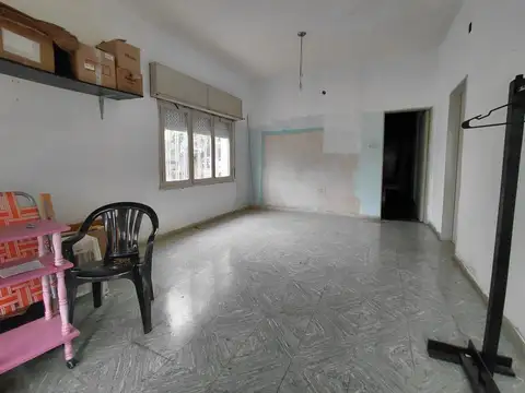 Casa en Venta con 4 cocheras