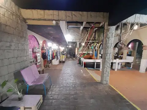 Local en Venta Via Pública