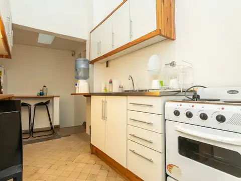 Casa 6 ambientes con 2 baños