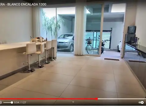 Casa 5 ambientes con 7 baños