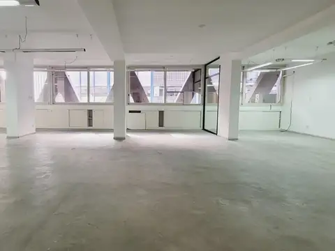 Oficina en Venta con 1 cochera