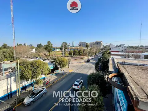 Departamento en venta, Av. Tapia de Cruz N°1169 (3°A), Escobar centro. SE ACEPTA VEHICULO EN PARTE D