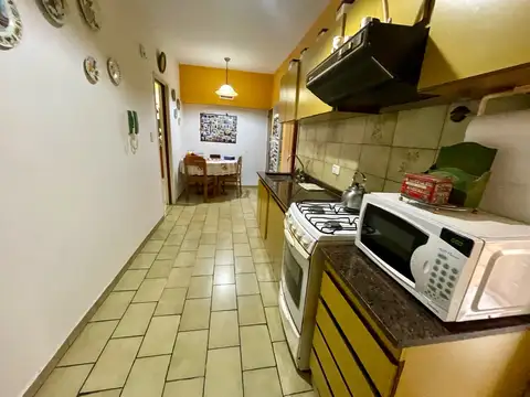 H. Yrigoyen 6669  Remedios de Escalada