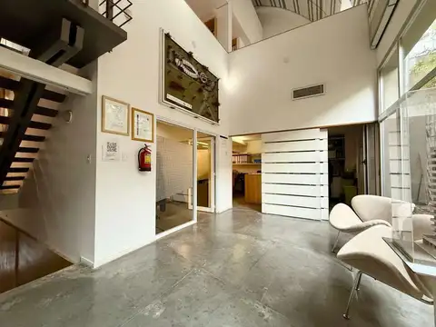 VENTA EDIFICIO DE OFICINAS DE 3 PISOS NEUQUÉN