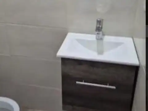 Depto Tipo Casa 2 ambientes con 1 baño