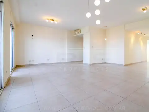 Departamento en Venta con 2 cocheras