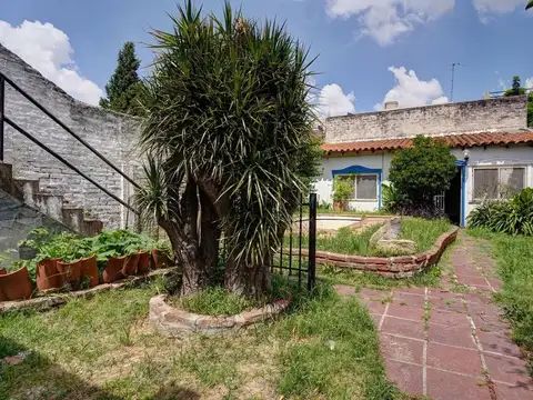 VENTA CASA LOTE PROPIO PISCINA QUINCHO MATADEROS