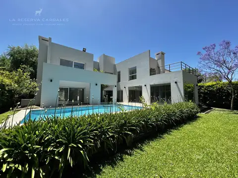 Casa en Venta con 1 cochera