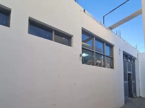 Local en Venta 50 años